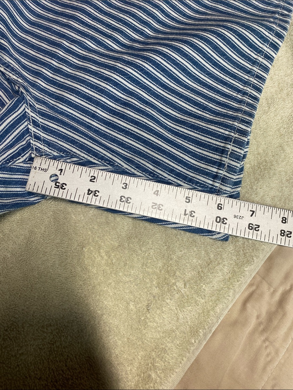 Levi's Blue and White Stripe High-Waist Women's Shorts - Picture 6 of 10